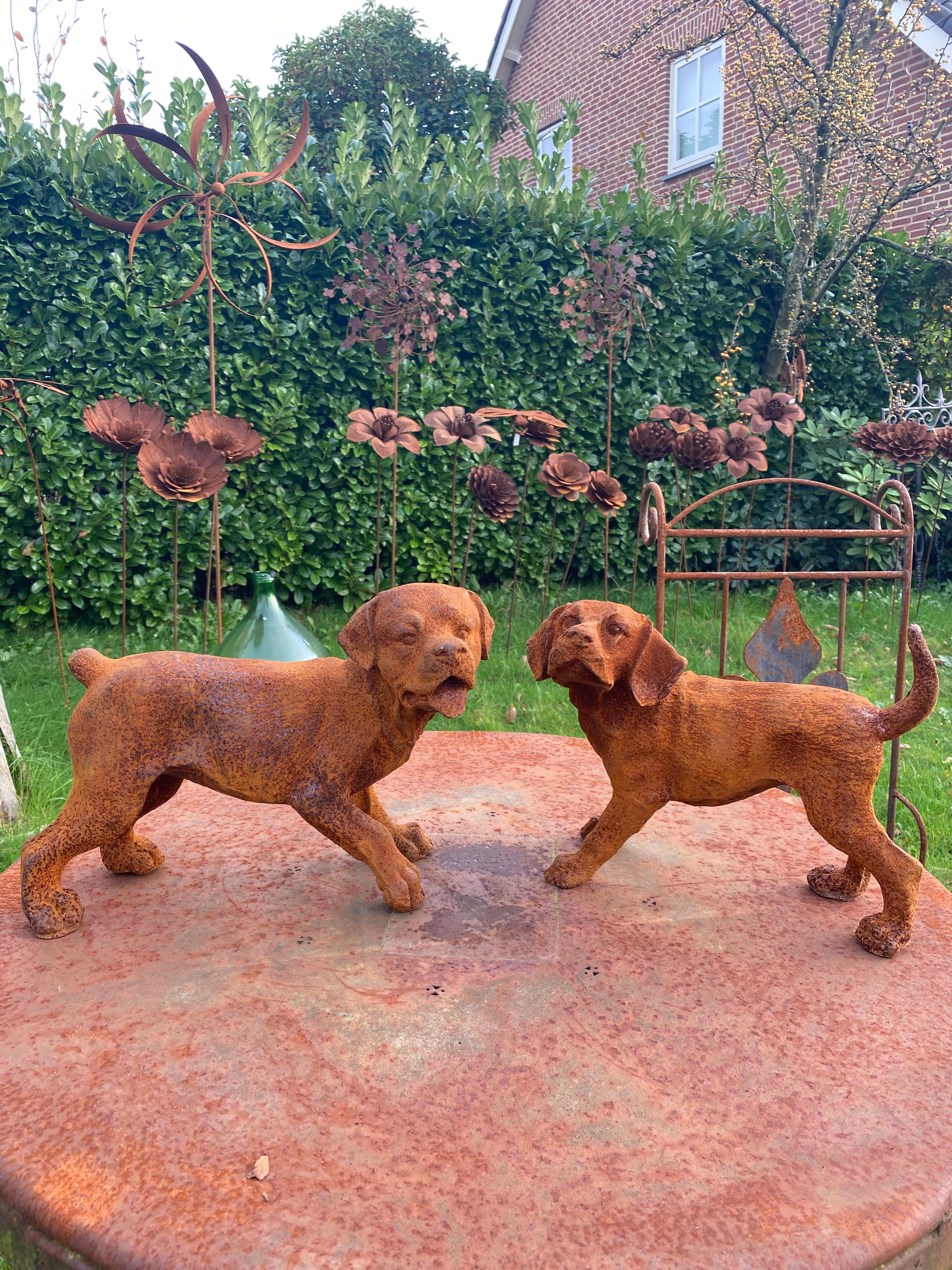 Set van 2 honden van gietijzer - Brocante bij Ingie