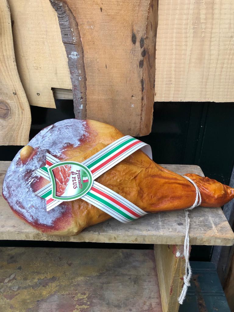 Parma ham dummy (nieuwe variant) - Brocante bij Ingie