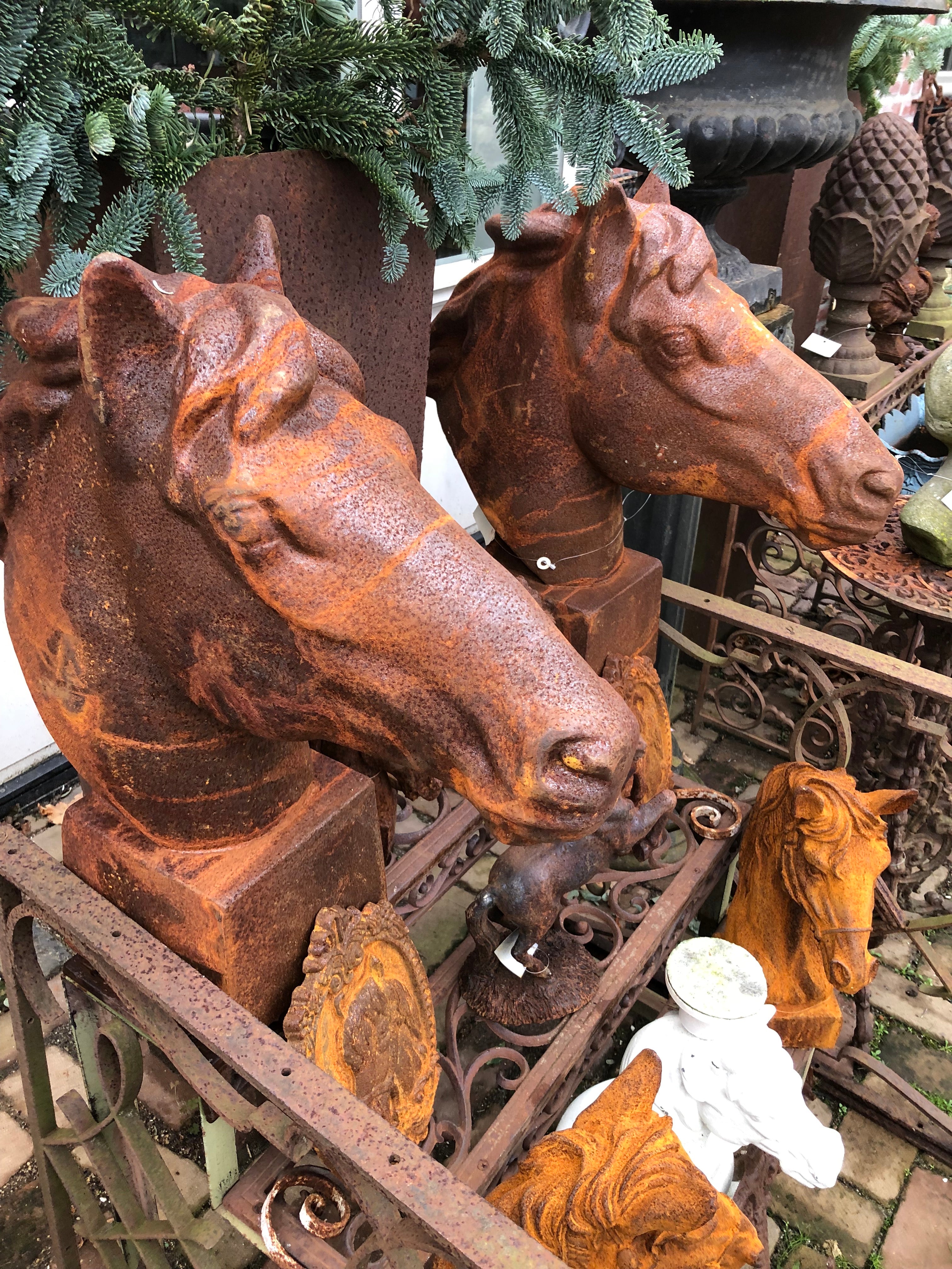 Gietijzeren Paarden hoofd XL - Brocante bij Ingie