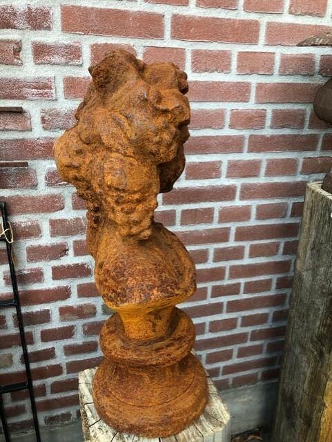 Buste van gietijzer - Brocante bij Ingie