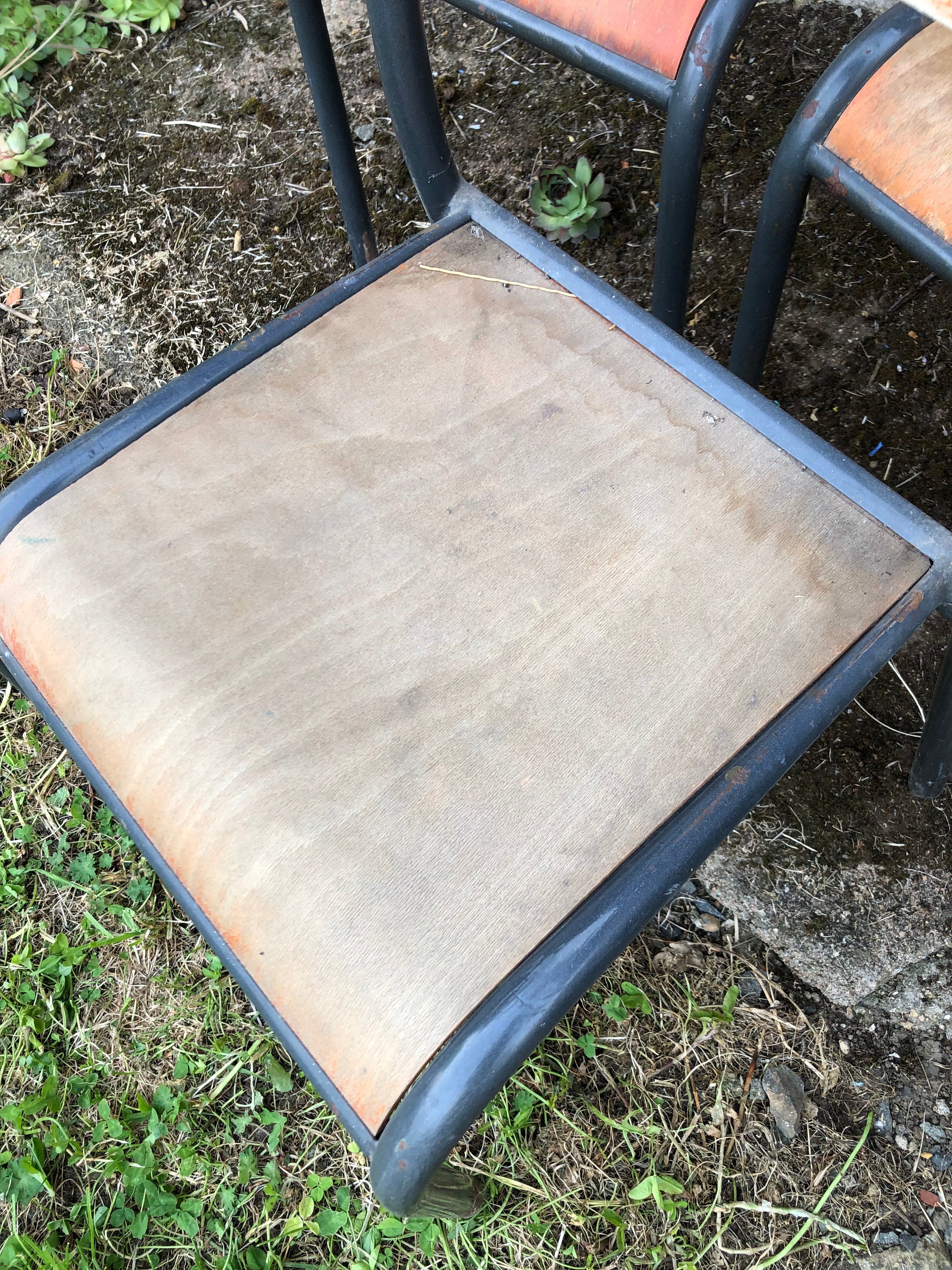 originele gave schoolstoelen uit Frankrijk - Brocante bij Ingie